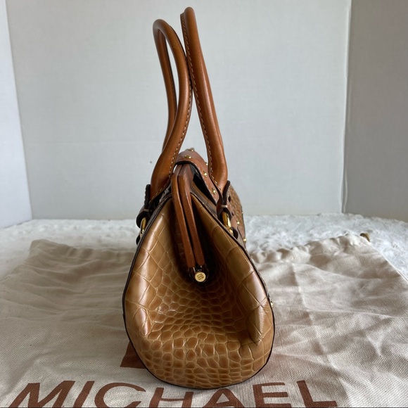 Michael Kors Vintage Handbag -Authentic With Dust-bag - Picture 8 of 16